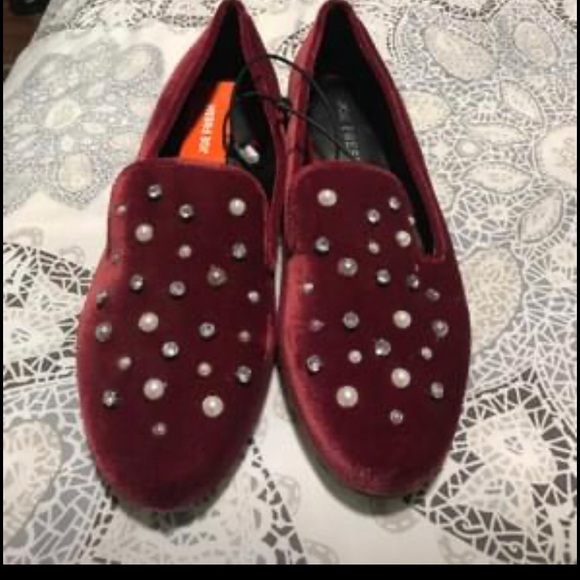Women brand new fancy dress shoes/ flats size 7 - Picture 1 of 3